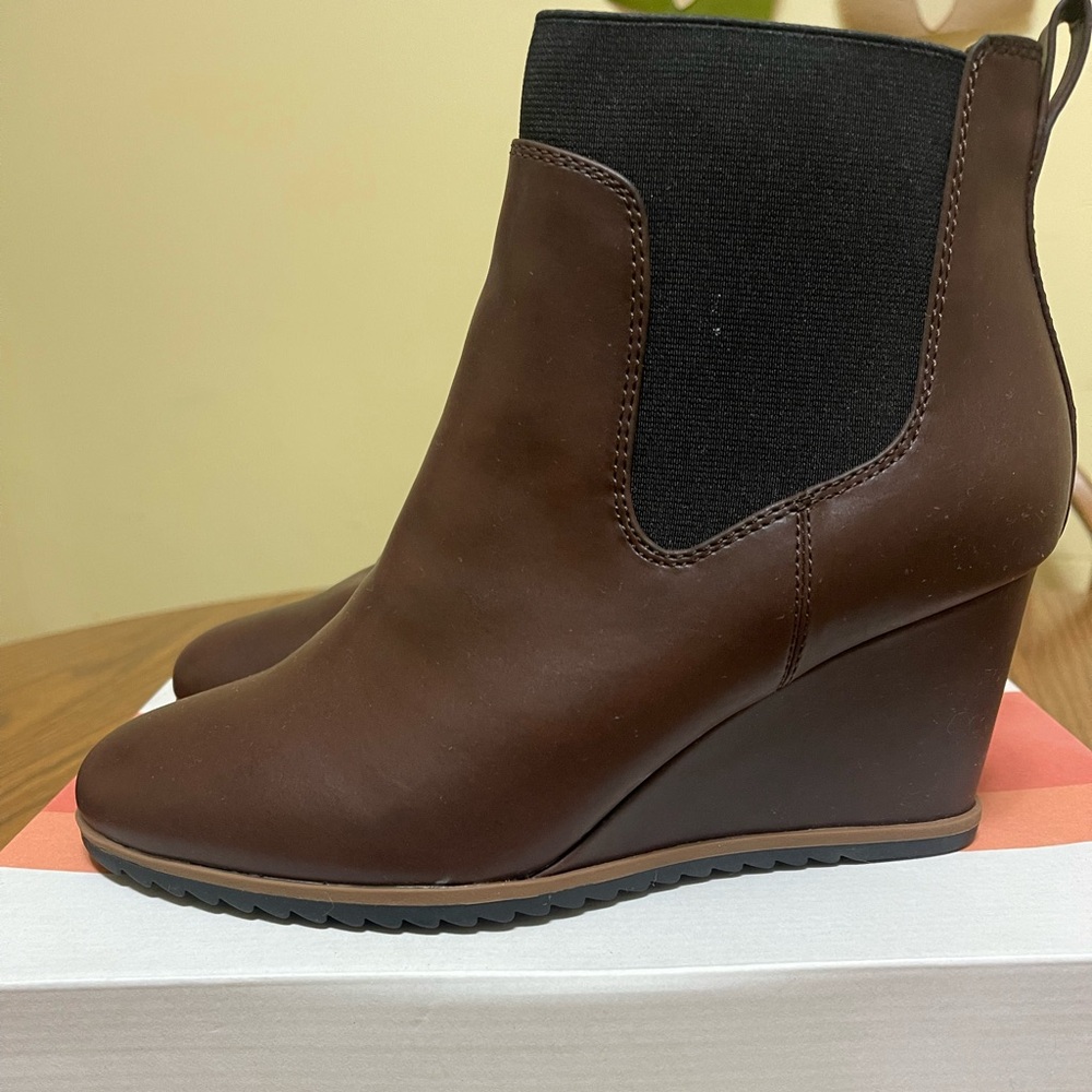 SOUL Naturalizer Brown Wedge Boots